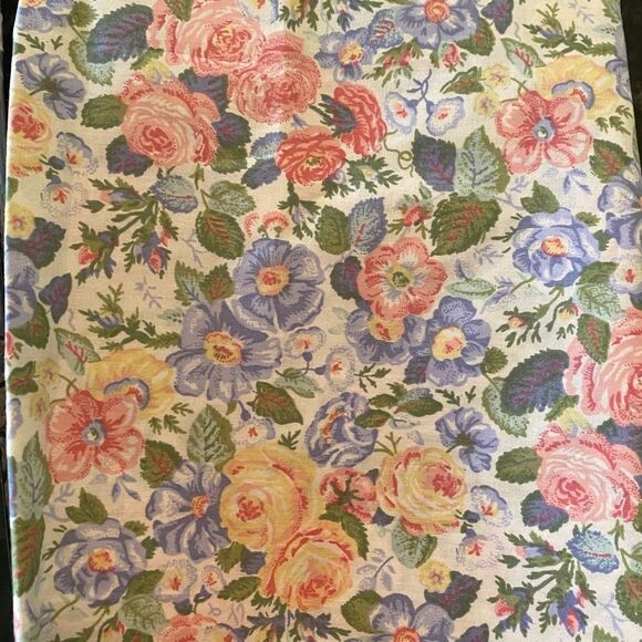 *Laura Ashley* VTG NEW Chic Floral Valance 85x35” Classic & Chic Coquette 🌺 - Picture 3 of 10